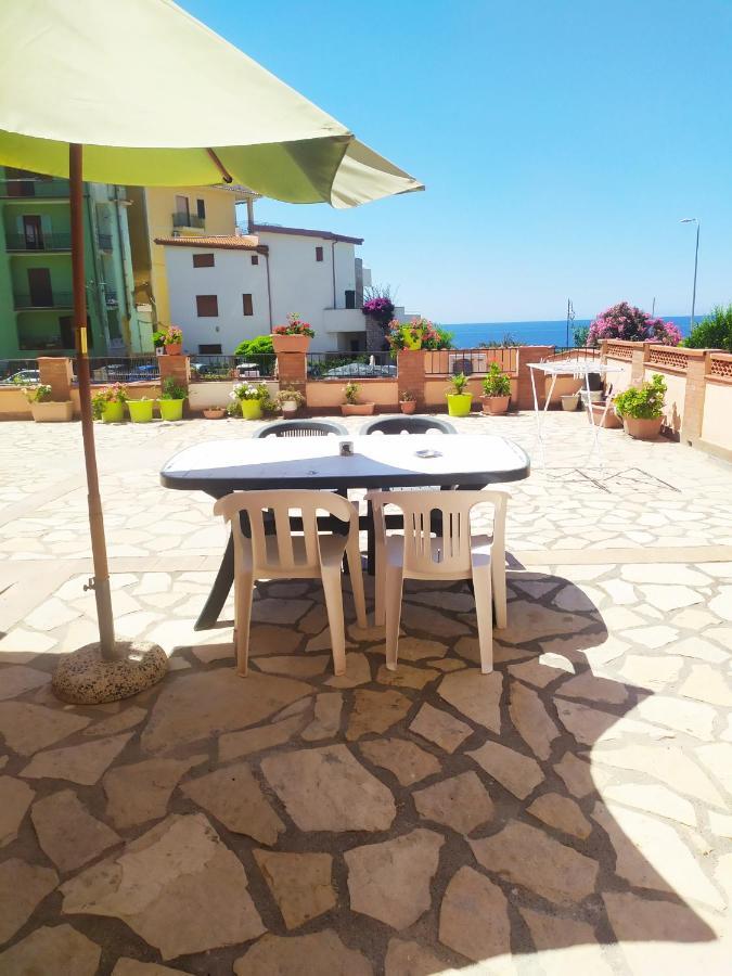 La Terrazza Sul Mare Hotel Marina di Camerota Eksteriør billede